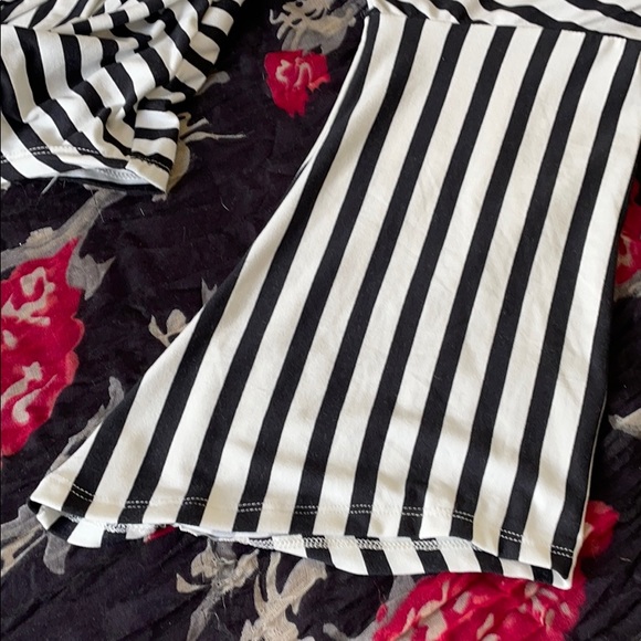 NWOT Striped shirt - Picture 4 of 8